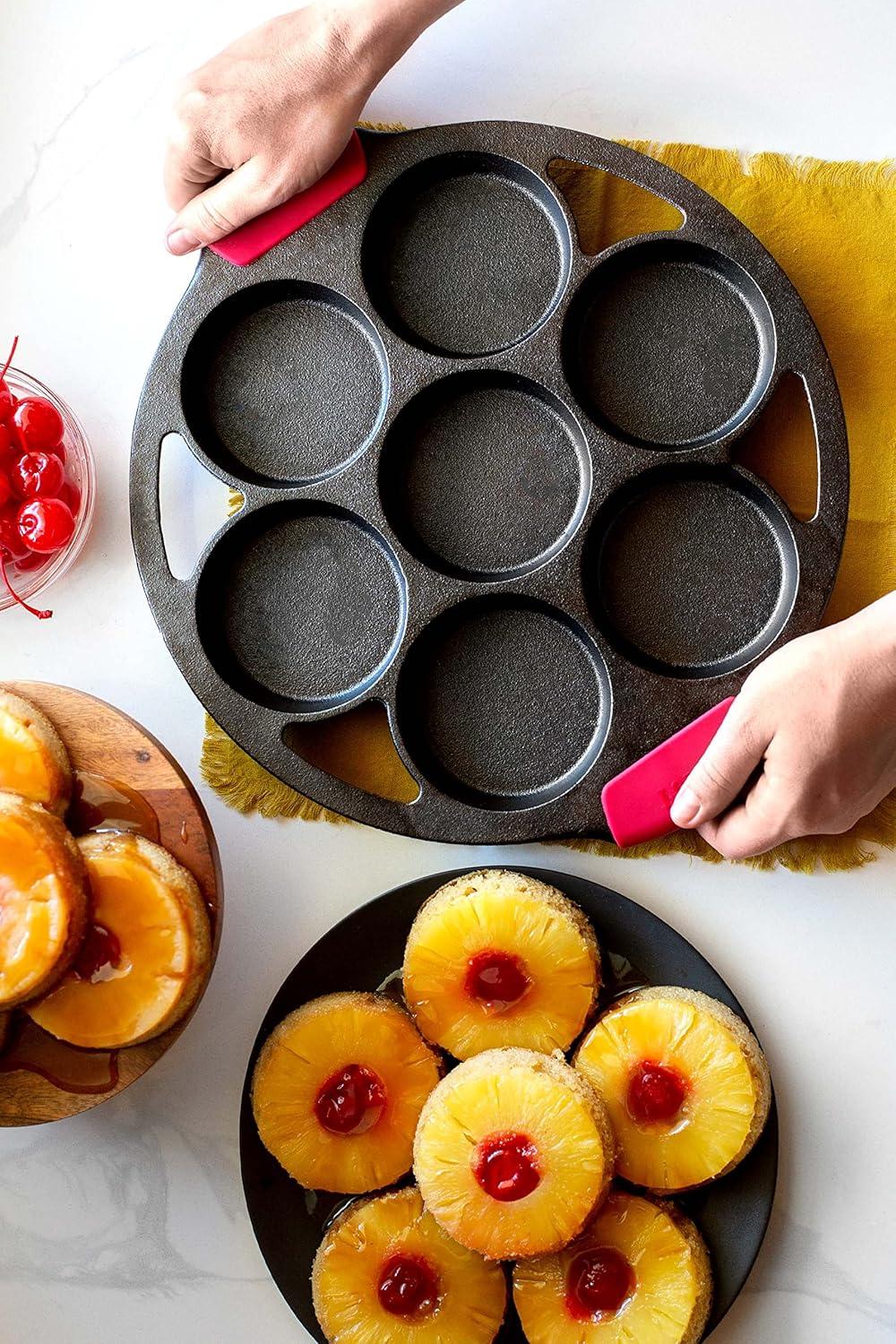 imageLodge Cast Iron Mini Cake Pan1237 Pack of 3